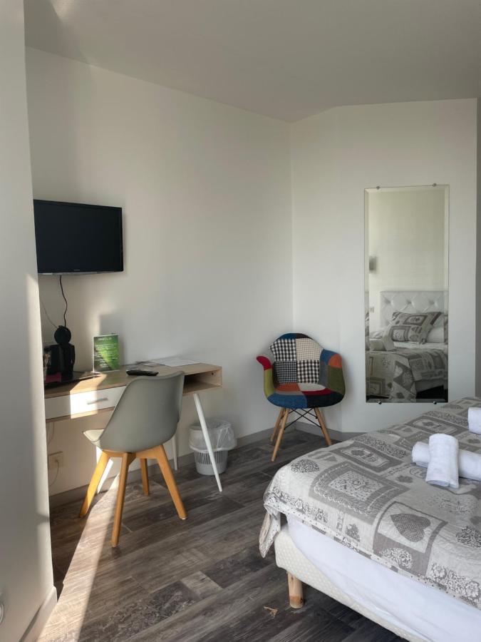 Hotel La Cle Saint-André-de-Sangonis Zewnętrze zdjęcie